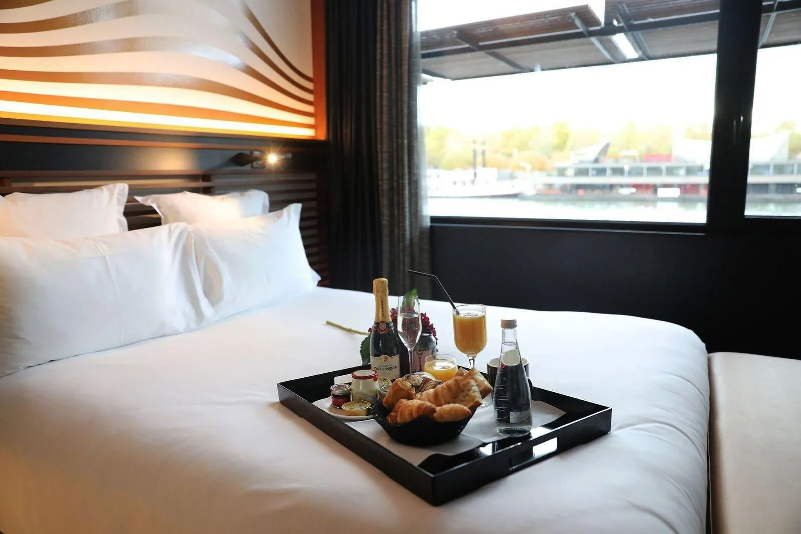 ****  Hotel Off Paris Seine France