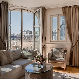 ホテル La Clef Louvre By The Crest Collection, パリ