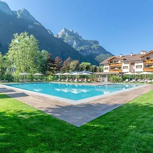 https://hotel-la-maison-wellness-spa-alleghe.hotelinveneto.com