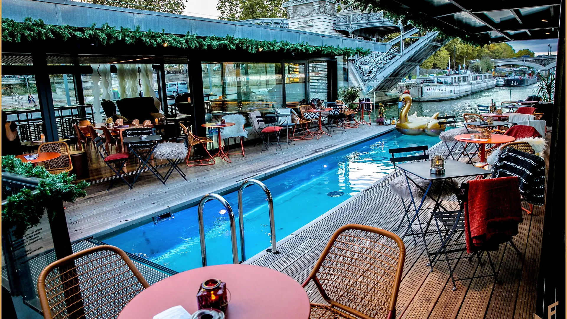 Hotel Off Paris Seine
