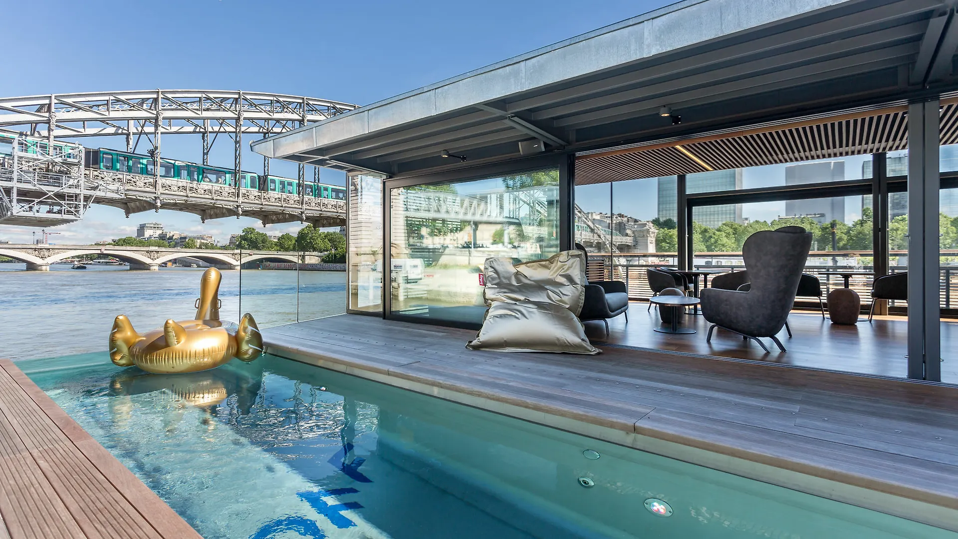 Hotel Off Paris Seine